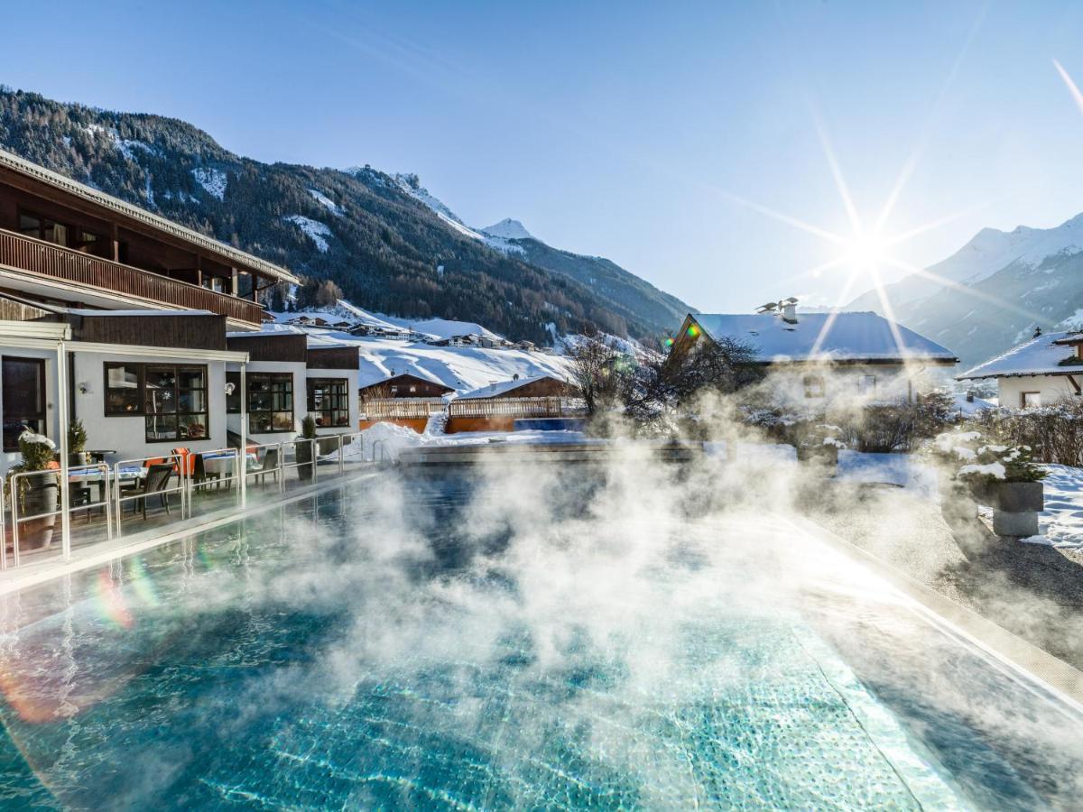 Happy Stubai Hotel Neustift im Stubaital Buitenkant foto