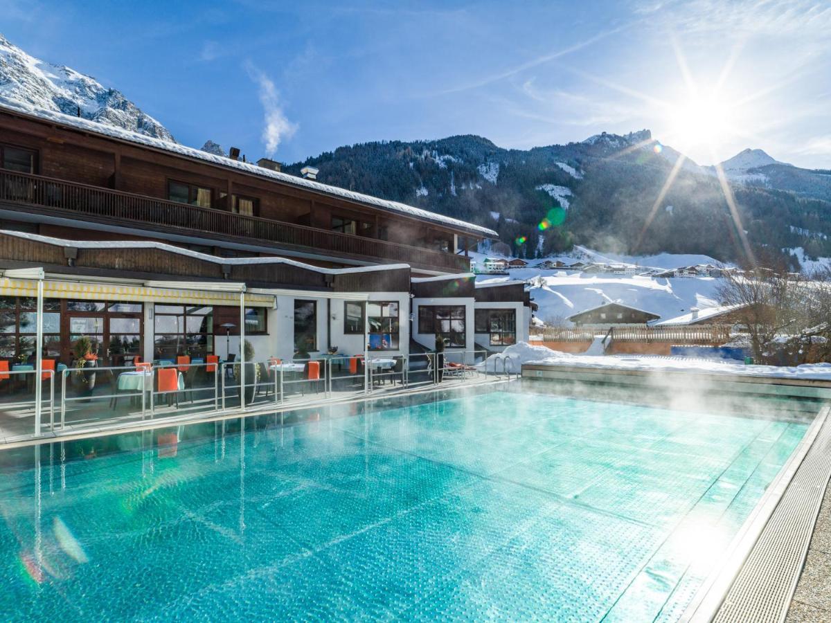 Happy Stubai Hotel Neustift im Stubaital Buitenkant foto