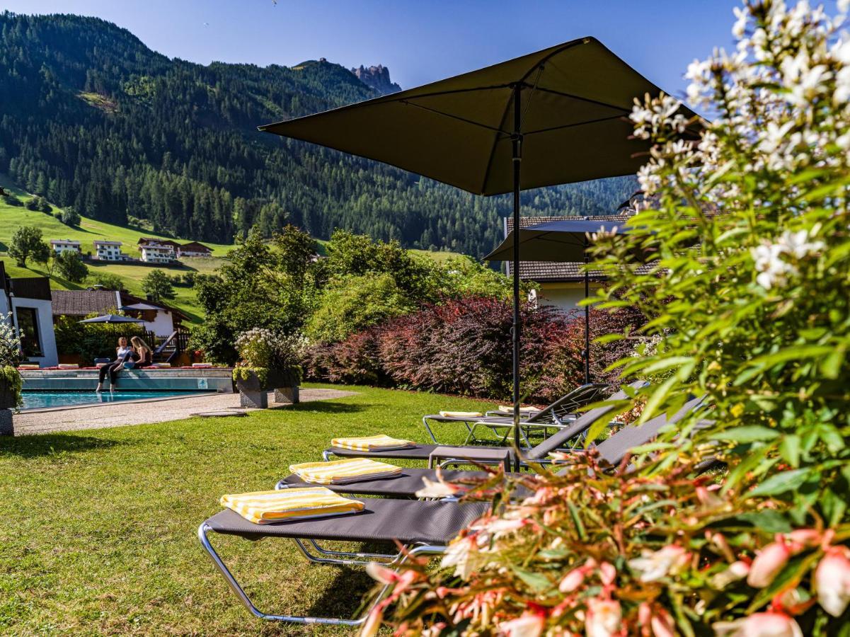 Happy Stubai Hotel Neustift im Stubaital Buitenkant foto