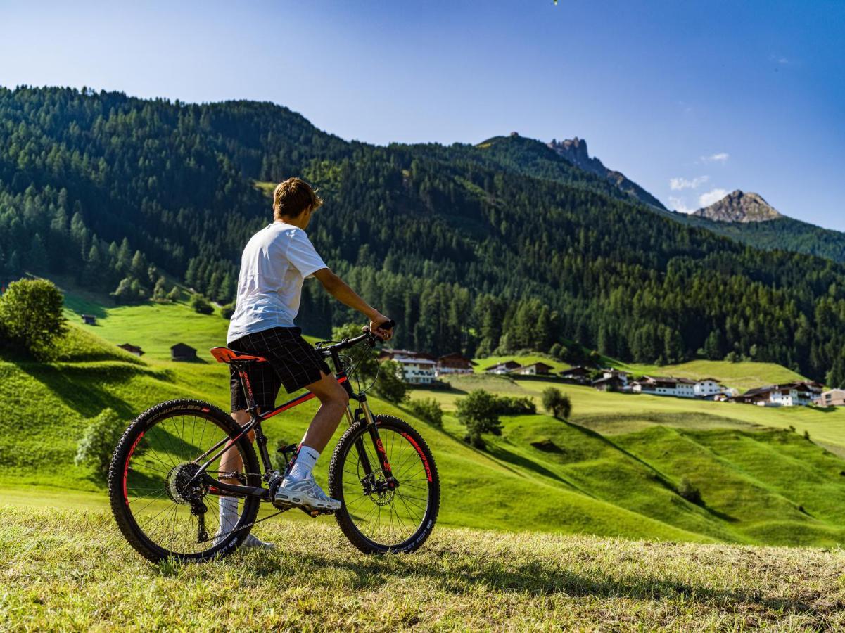 Happy Stubai Hotel Neustift im Stubaital Buitenkant foto