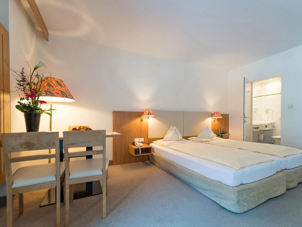 Happy Stubai Hotel Neustift im Stubaital Buitenkant foto